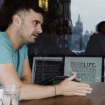 Business Tips: I GET PITCHED 30 TIMES IN 60 MINUTES IN MY OFFICE | DAILYVEE 267